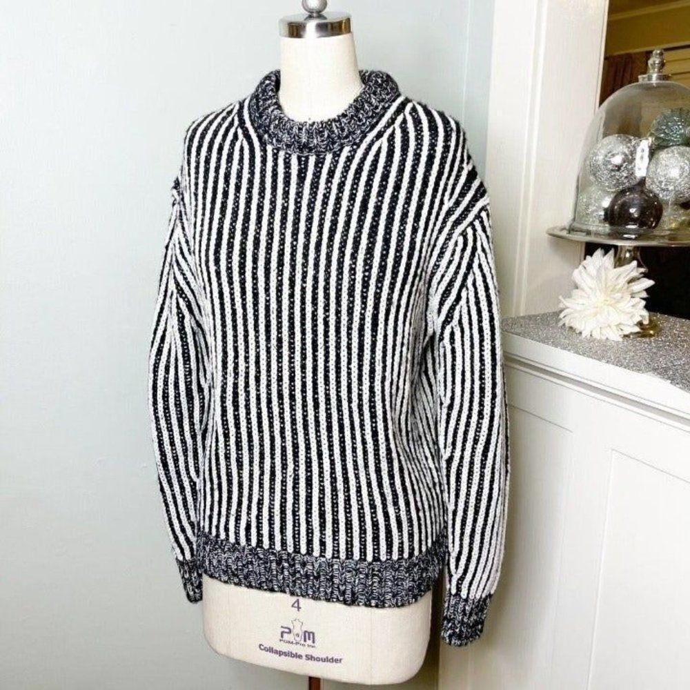 Elizabeth & James Striped Chunky Knit Crewneck Sweater Black White Small - Picture 5 of 11